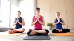 Tập yoga có lợi ích gì? 10 lý do bạn nên bắt đầu ngay hôm nay