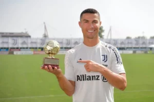 Ronaldo ghi bao nhiêu bàn thắng?