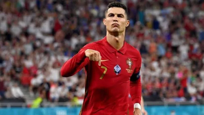 Ronaldo ghi bao nhiêu bàn